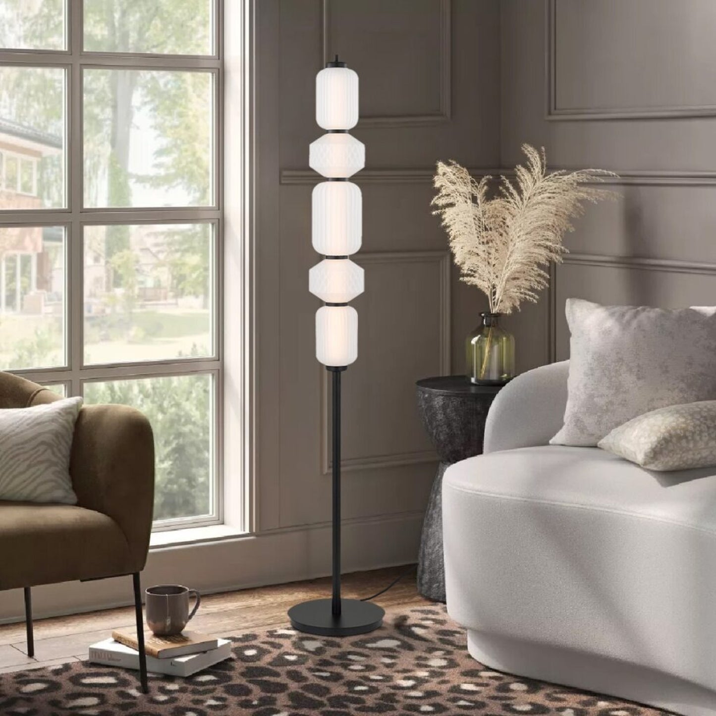 Amalfi TFS FLOOR LAMP 25wLED 3000K DIM D:270 H:1520 1036Lm BASE: BLACK / GLASS: FROST