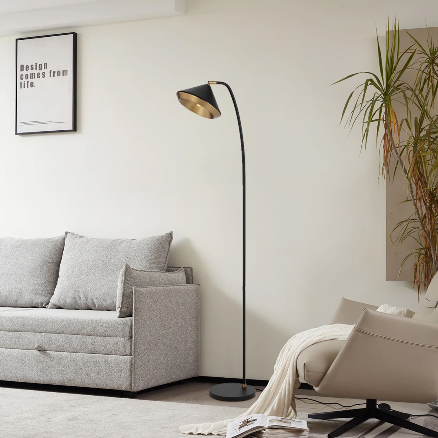 TFS FLOOR LAMP 6wG9max L310 W200 H1380 foot switch BLACK MATT/YELLOW BRASS