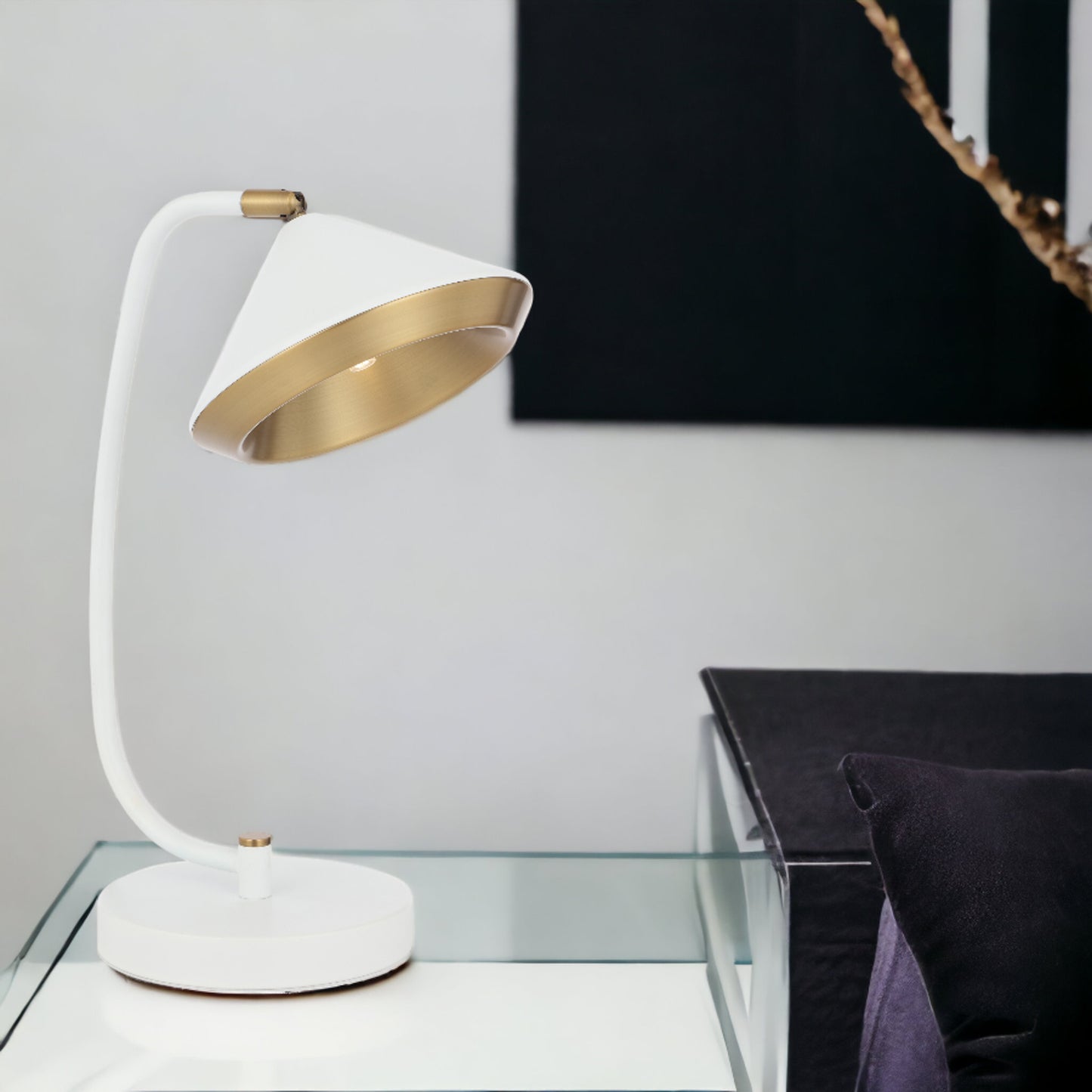 TFS TABLE LAMP 6wG9max L280 W200 H430 inline switch WHITE MATT/YELLOW BRASS