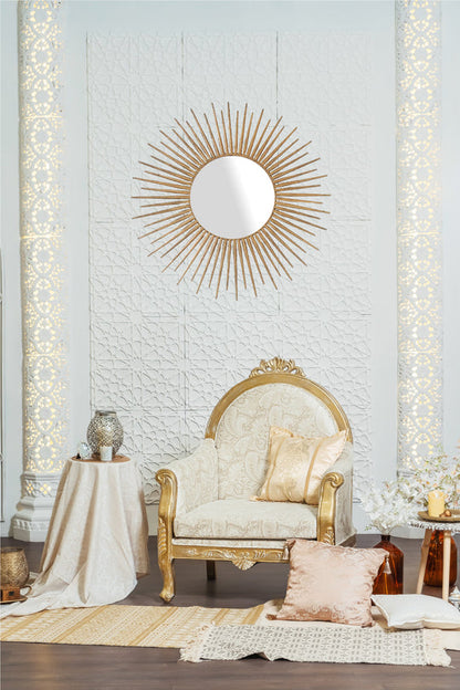 Gold Sunburst Wall Mirror with Radiating Spokes and Elegant Modern Glam Design