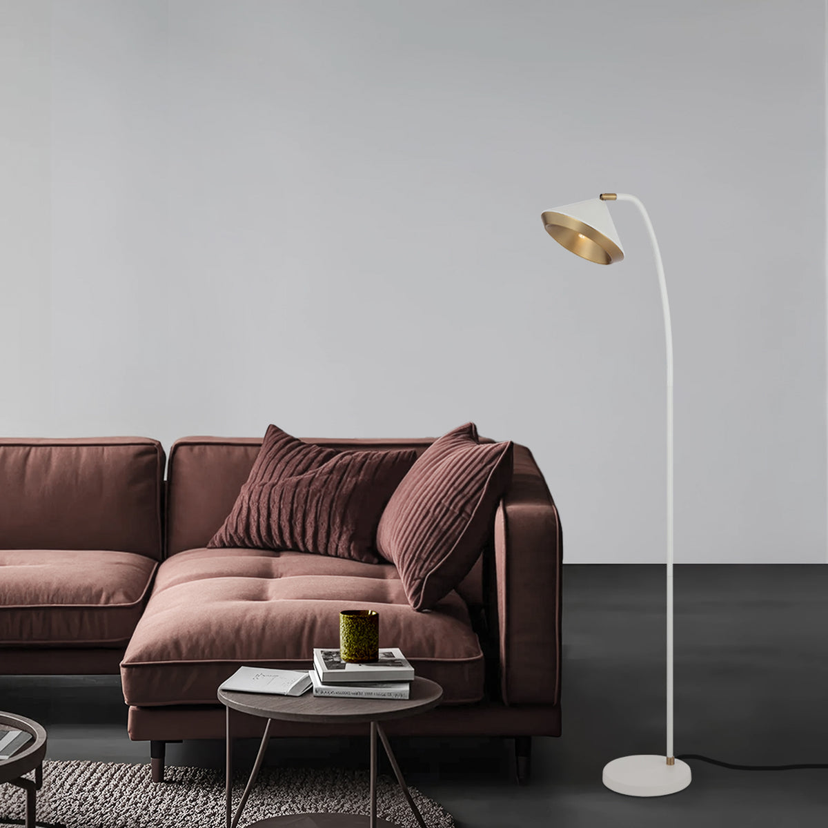 TFS FLOOR LAMP 6wG9max L310 W200 H1380 foot switch WHITE MATT/YELLOW BRASS