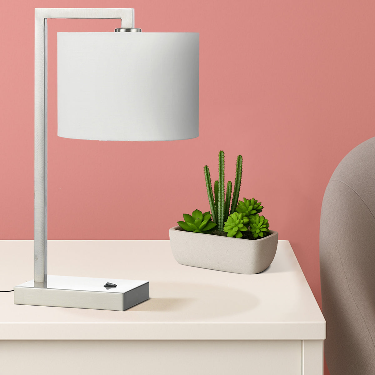 TFS TABLE LAMP 40wE27 D:240 H:510 NICKEL / WHITE LINEN