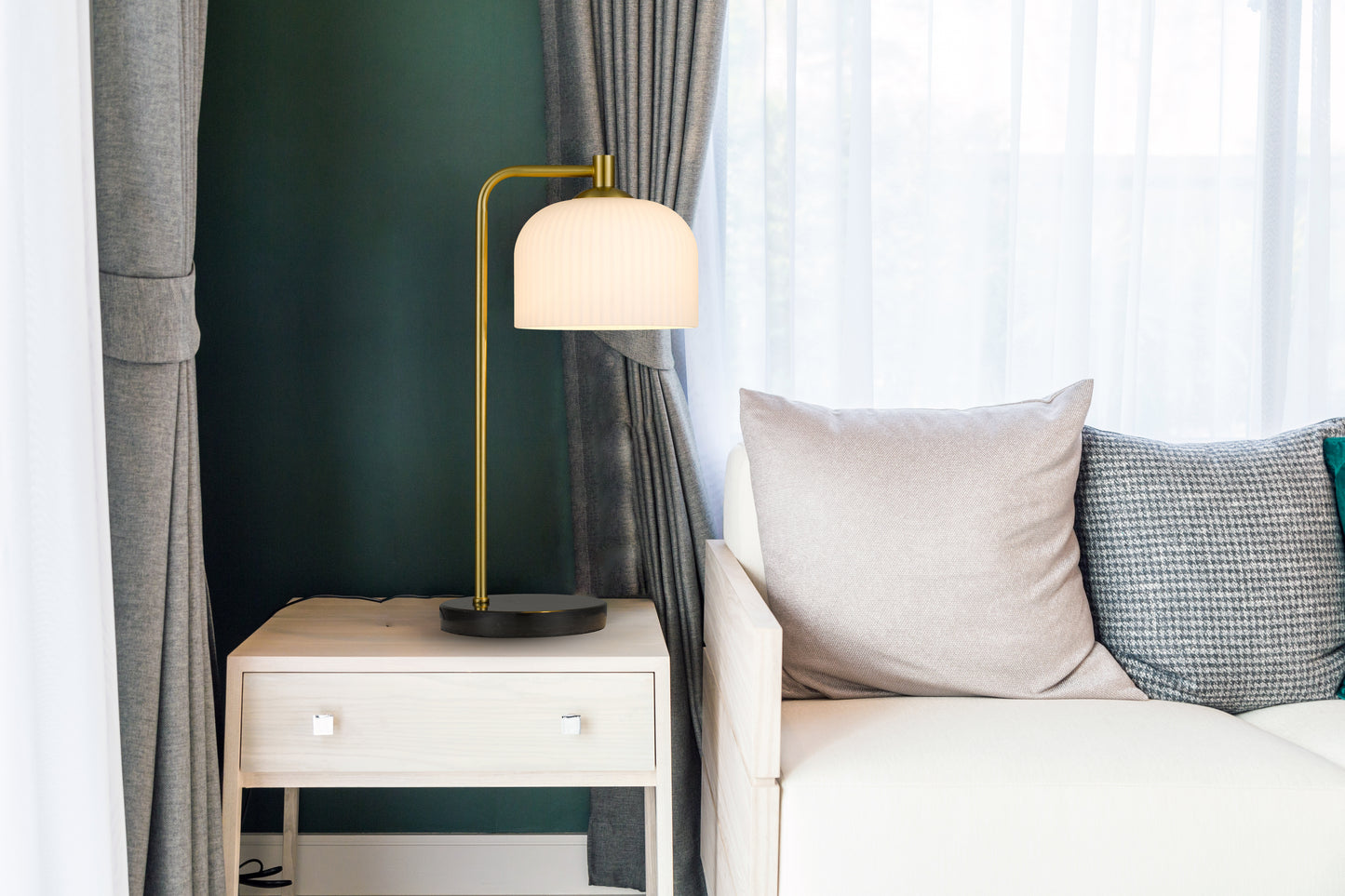 TFS TABLE LAMP 25wE27max L:180 W:265 H:490 inline swtch BLK MARBLE/ANT GOLD/OPAL MATT