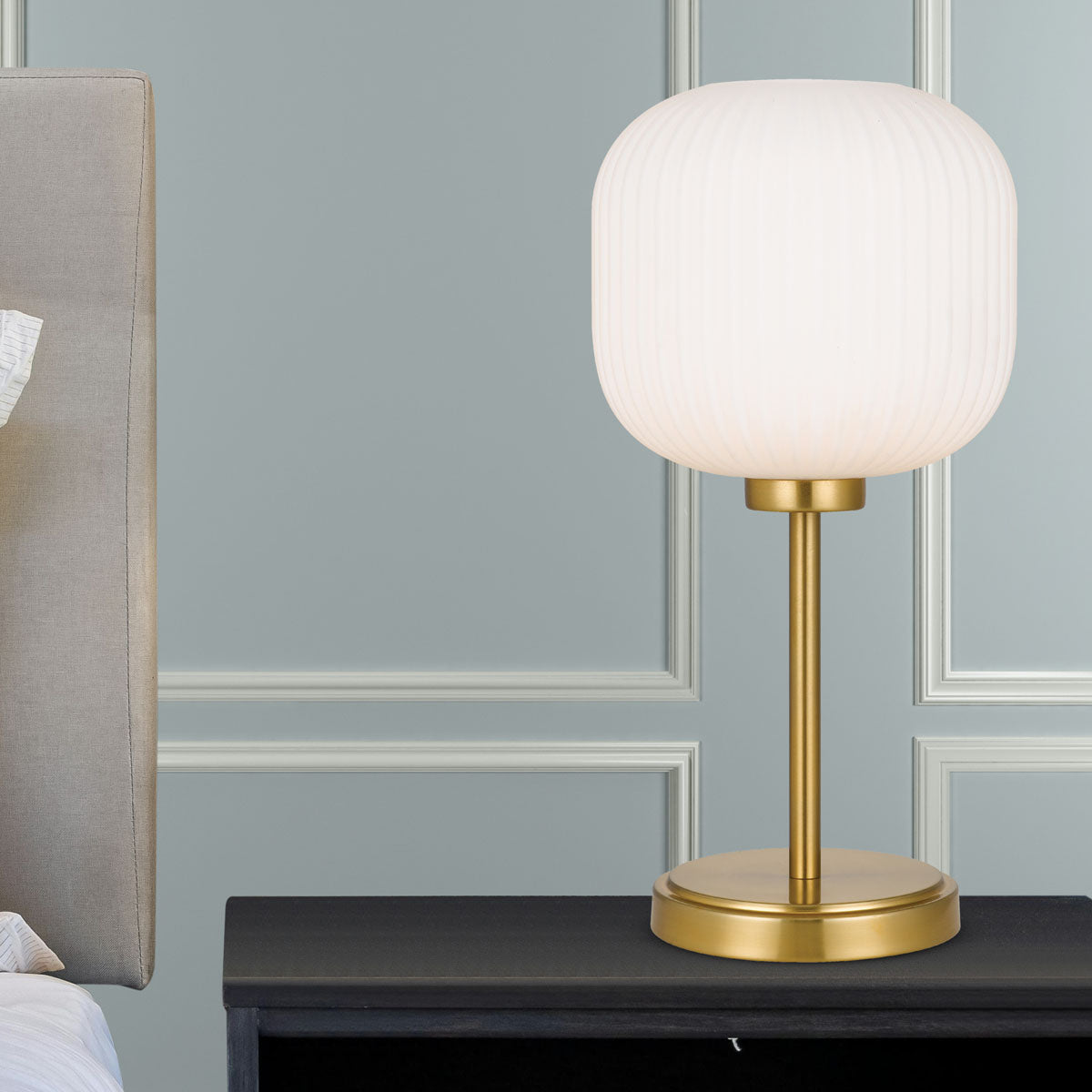 TFS TABLE LAMP 25wE27max D:205 H:390 ANTIQUE GOLD/OPAL MATT