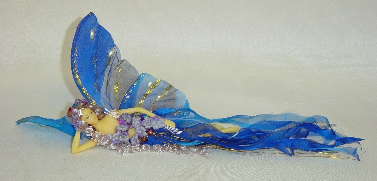 blue-relaxing-fairy
