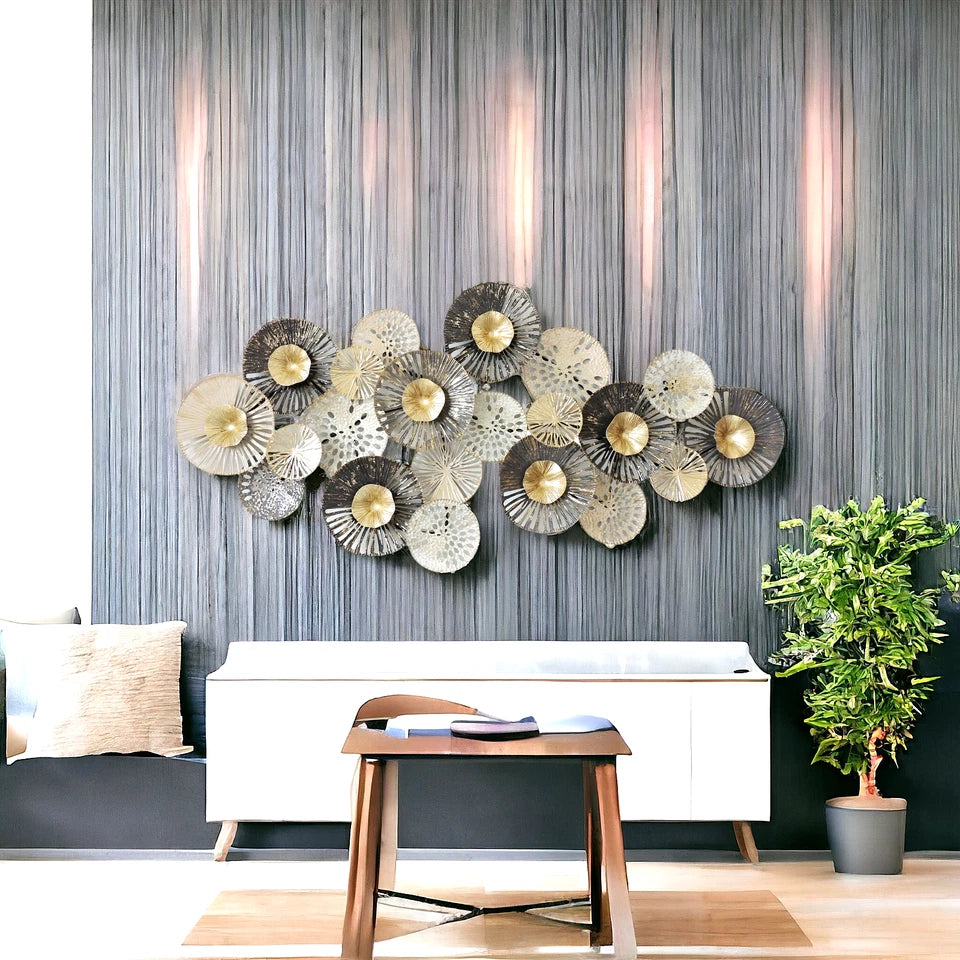Black and Gold Eye-Catching 165cm Metal Wall Accent for Stylish Room Makeovers