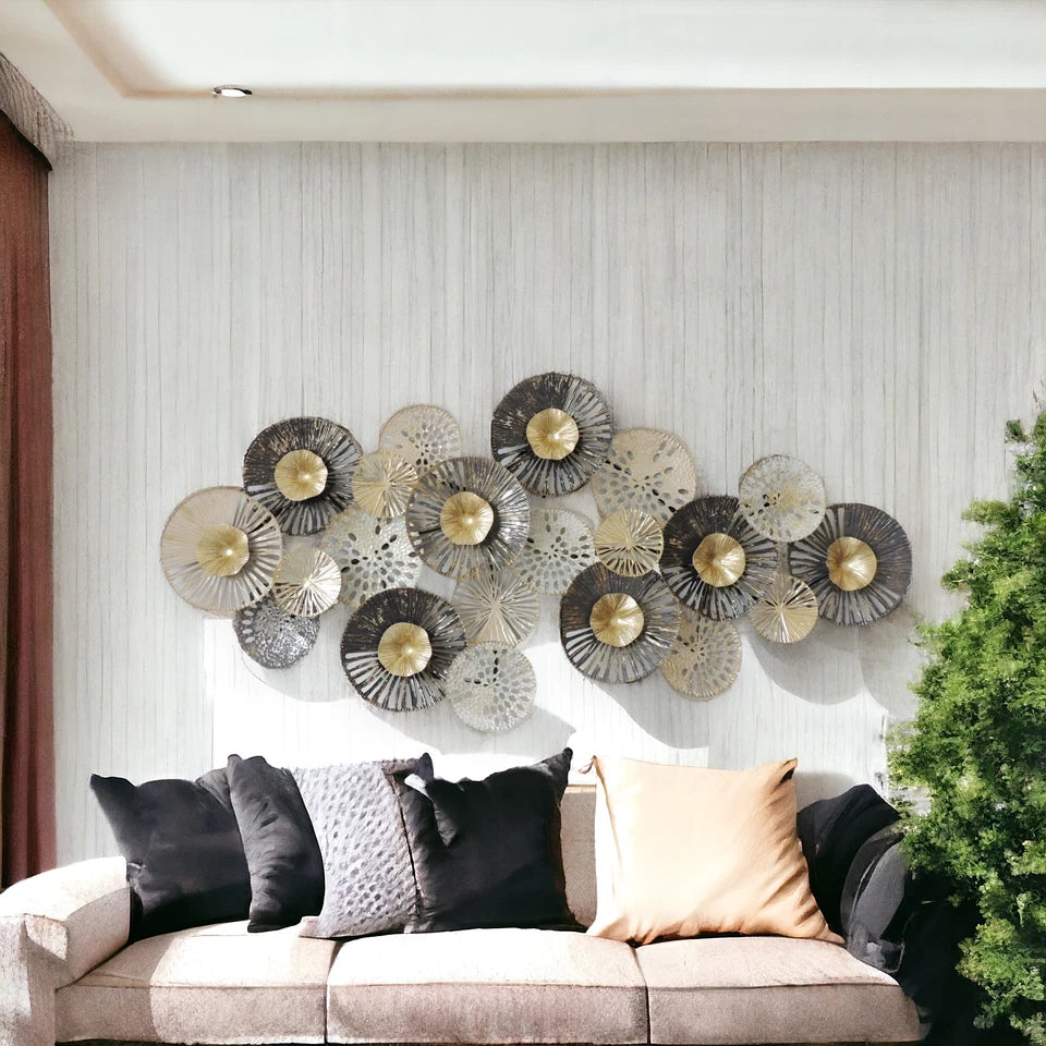 Black and Gold Eye-Catching 165cm Metal Wall Accent for Stylish Room Makeovers